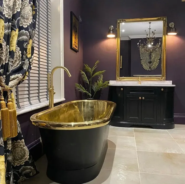 Dark purple bathroom Farrow and Ball Brinjal