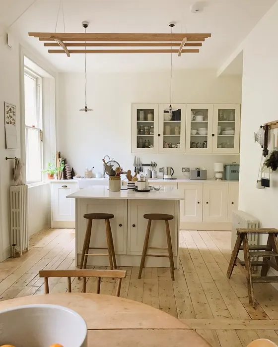 Wimborne White kitchen cabinets review