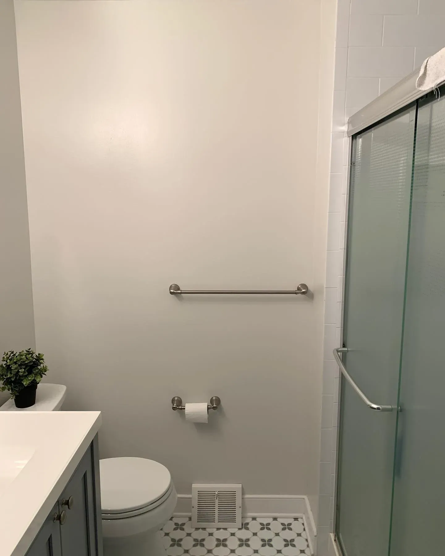Behr Weathered White bathroom color review