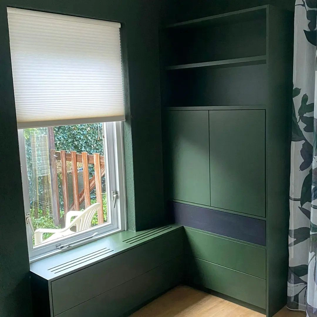 Bottle green RAL 6007 painted cabinets