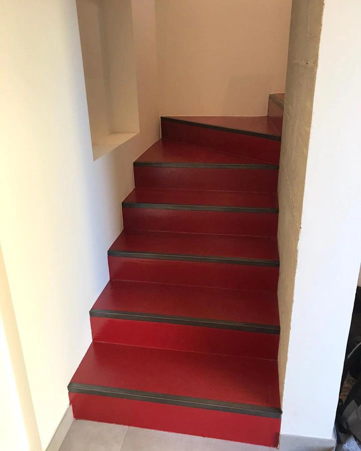 RAL Classic  Brown red RAL 3011 stairs