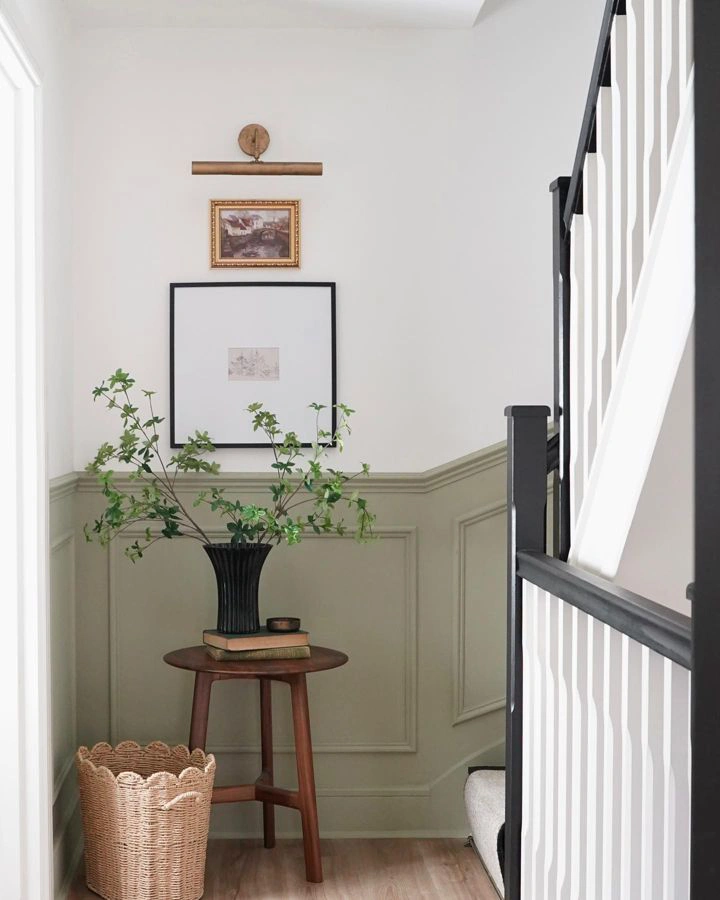 Farrow and Ball French Gray 18 stairs