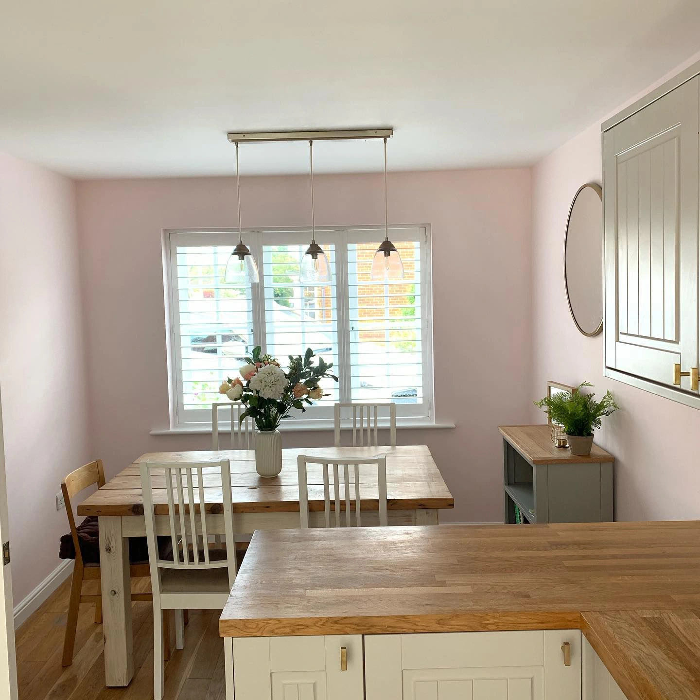 Farrow and Ball Middleton Pink 245 dining room