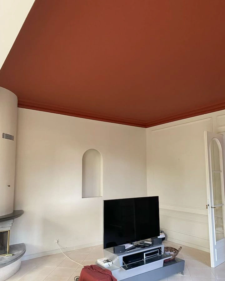 Farrow and Ball Picture Gallery Red 42 ceiling