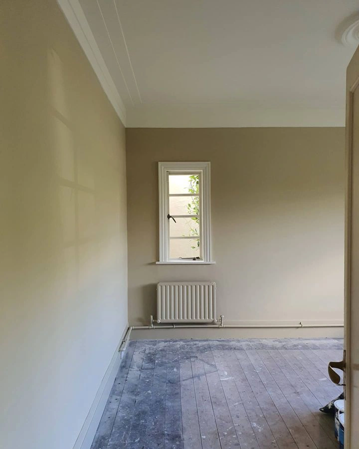 Farrow and Ball String 8 paint
