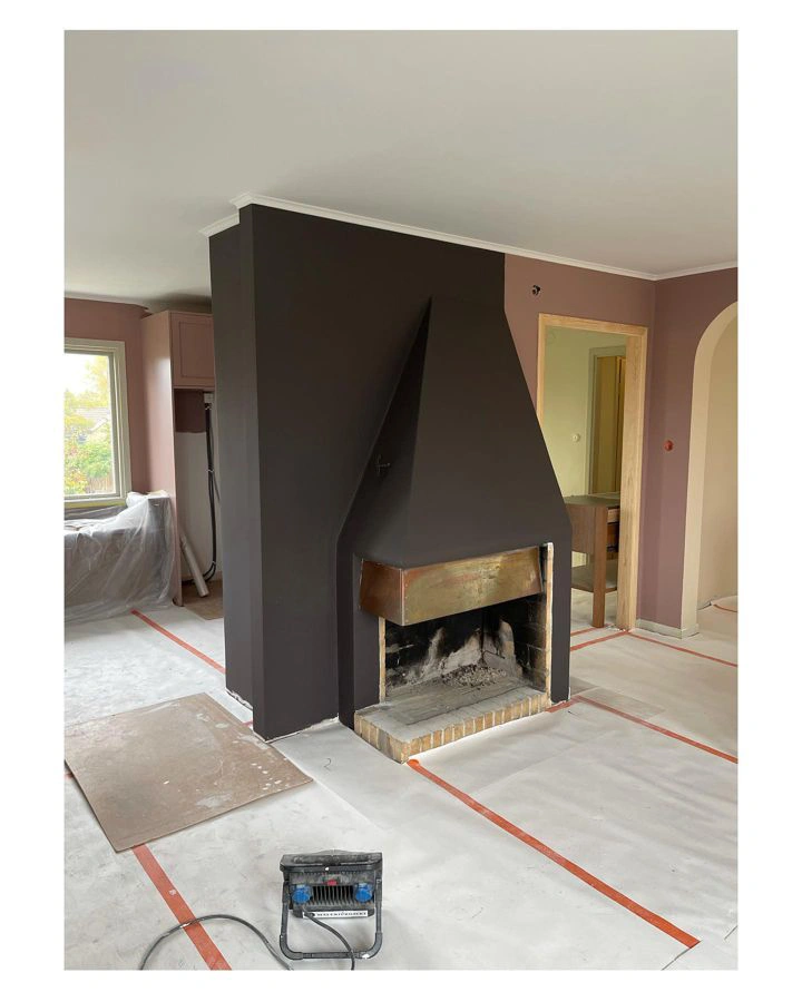 Farrow and Ball Tanner's Brown 255 fireplace