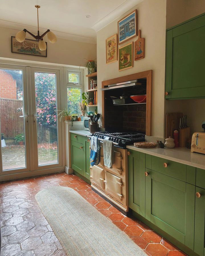 Farrow and Ball Yeabridge Green 287 kitchen cabinets