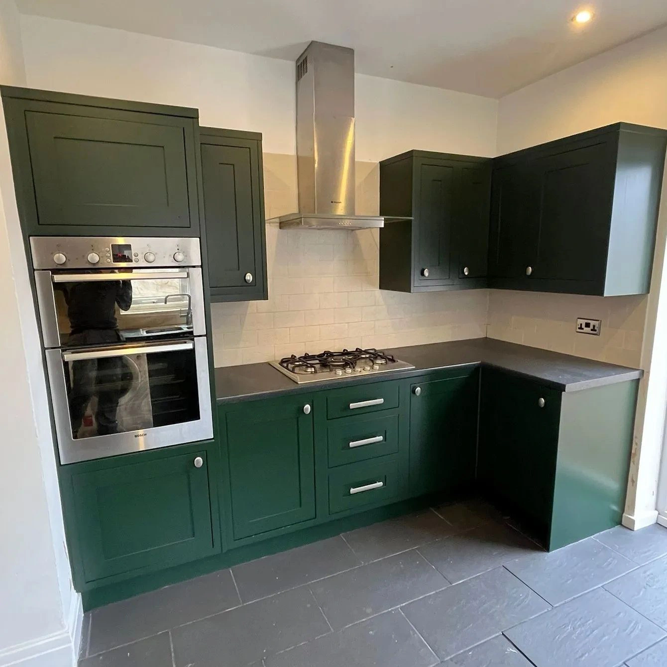 Fir green RAL 6009 kitchen cabinets