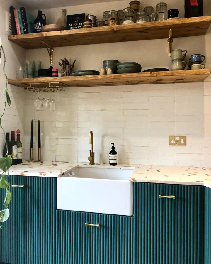 Little Greene Goblin 311 kitchen cabinets