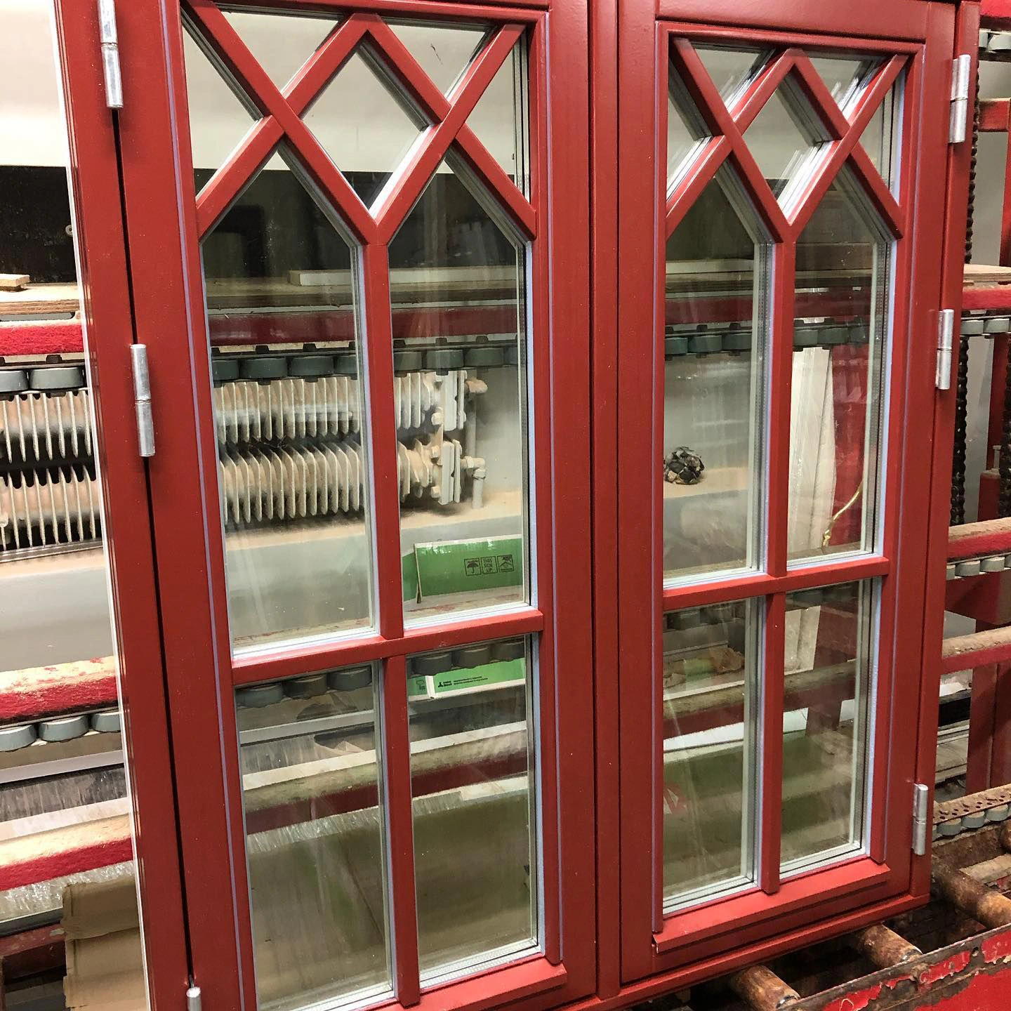 RAL Classic  Oxide red RAL 3009 review windows