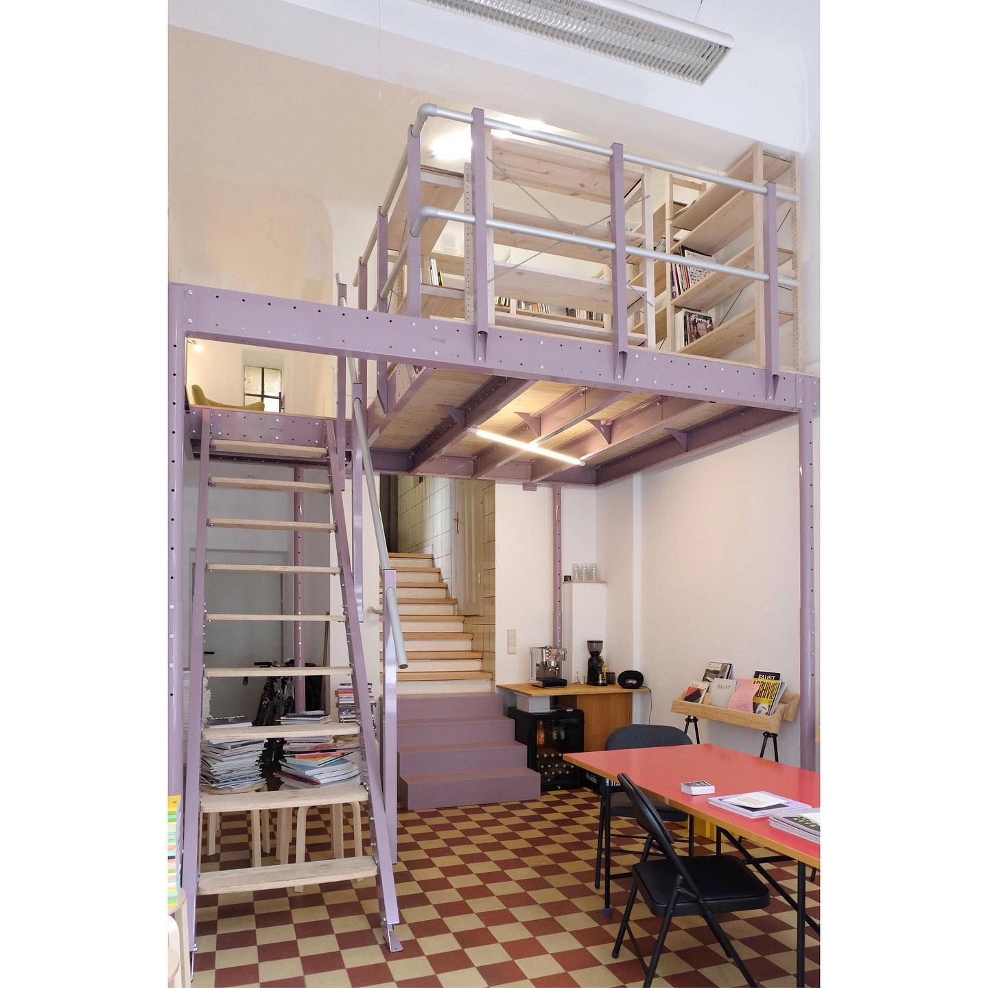 RAL Classic  Pastel violet RAL 4009 stairs