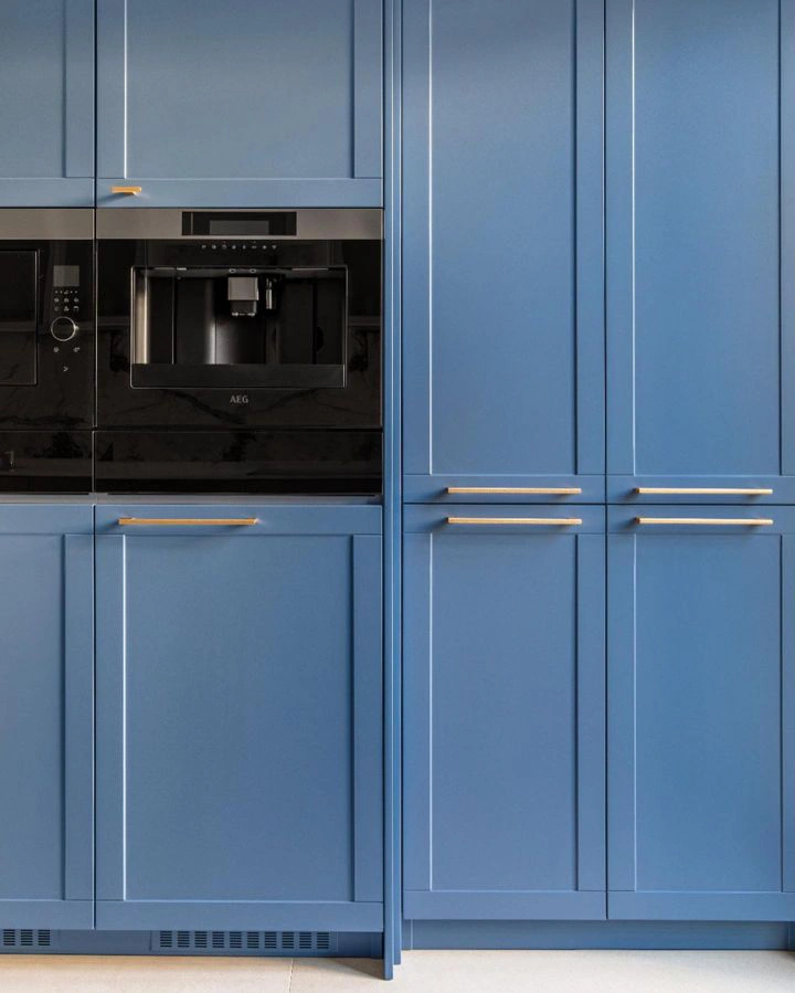 Pigeon blue RAL 5014 kitchen cabinets