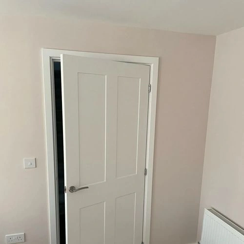 Photo of color Dulux 70YR 74/045 Almost Oyster