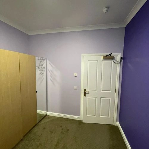 Photo of color Dulux 03RB 63/122 Amethyst Showers 4