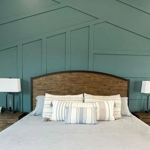 Photo of color Behr HDC-CL-22 Sophisticated Teal