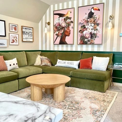 Photo of color Behr MQ2-27 Studio Clay