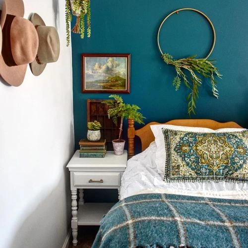 Photo of color Benjamin Moore 2054-20 Beau Green