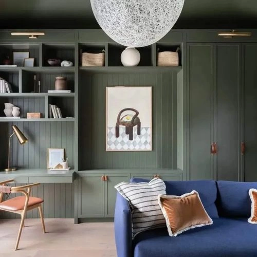 Photo of color Benjamin Moore 476 Jade Romanesque