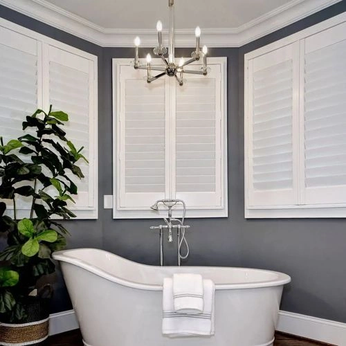 Photo of color Benjamin Moore 1615 Rock Gray