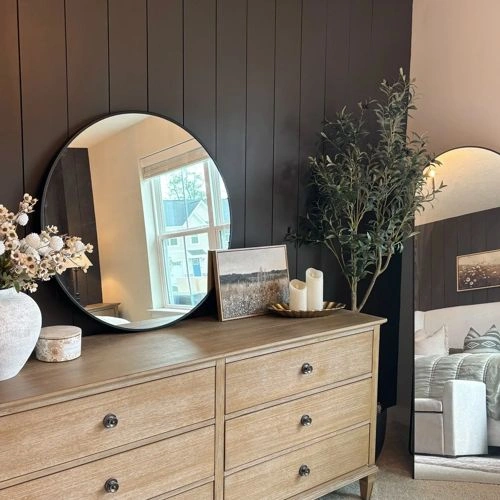 Photo of color Sherwin Williams SW 9605 Clove