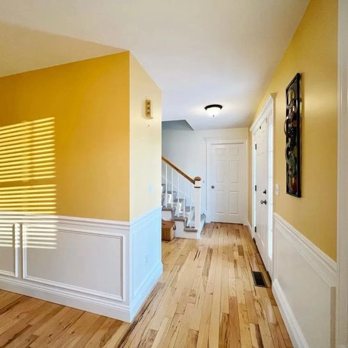 Photo of color Sherwin Williams SW 0030 Colonial Yellow