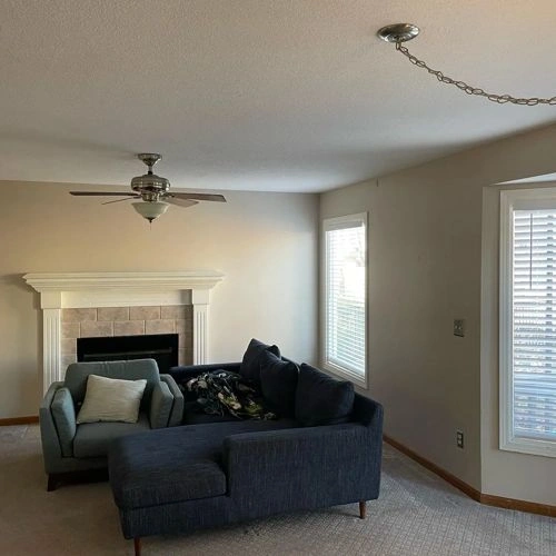 Photo of color Behr PPU5-12 Almond Wisp