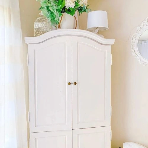 Photo of color Behr PPU5-09 Bleached Linen