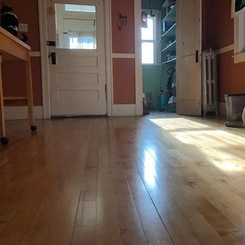 Photo of color Behr MQ4-39 Cabana Melon