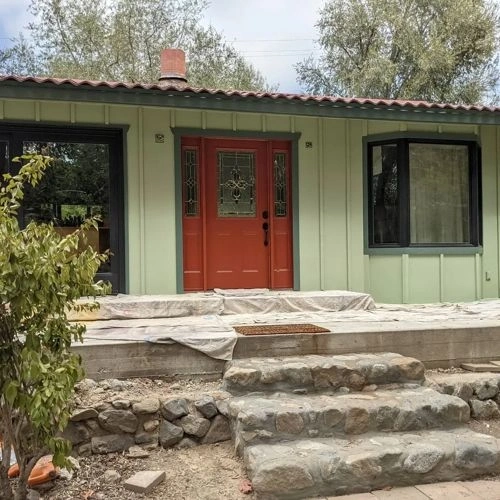 Photo of color Behr HDC-CT-28 Cottage Hill