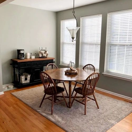 Photo of color Behr PPU25-08 Heirloom Silver Photo of color Behr PPU25-08 Heirloom Silver