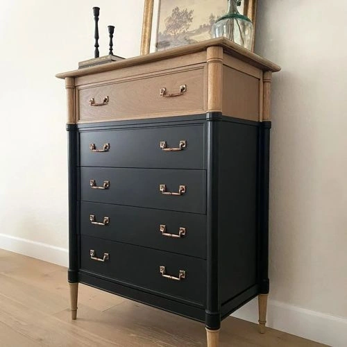 Photo of color Behr MQ5-5 Limousine Leather Photo of color Behr MQ5-5 Limousine Leather