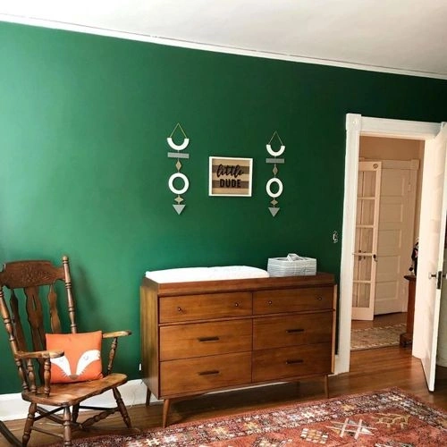 Photo of color Behr M410-7 Perennial Green