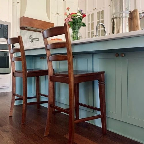 Photo of color Benjamin Moore AF-500 Atmospheric