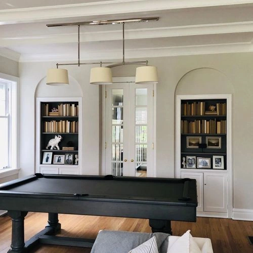 Photo of color Benjamin Moore OC-27 Balboa Mist