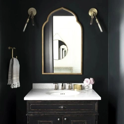 Photo of color Benjamin Moore 2131-10 Black Satin