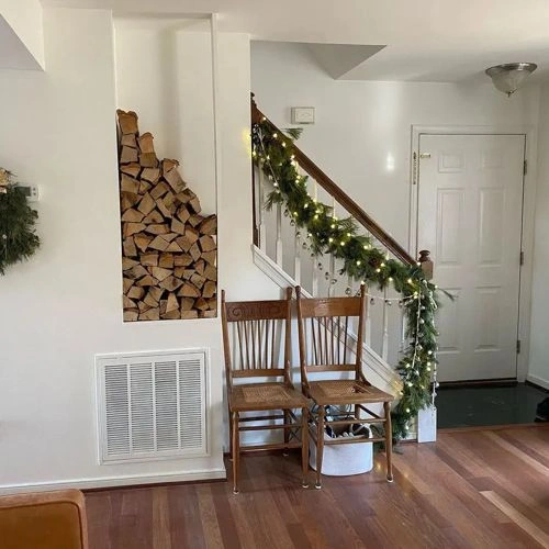 Photo of color Benjamin Moore OC-130 Cloud White