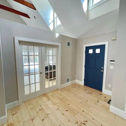 Photo of color Benjamin Moore HC-173 Edgecomb Gray