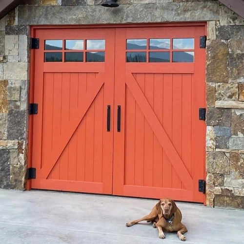 Photo of color Benjamin Moore 2170-10 Fireball Orange