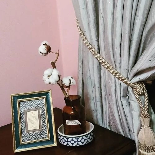 Photo of color Benjamin Moore 2092-60 Georgia Pink