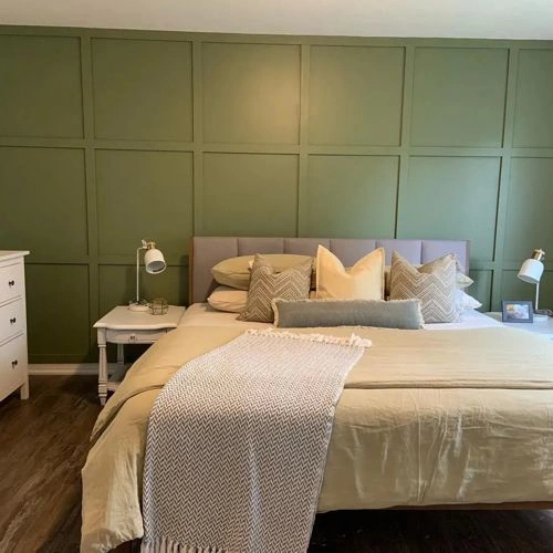 Photo of color Benjamin Moore HC-122 Great Barrington Green
