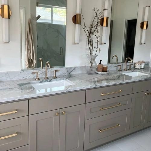 Photo of color Benjamin Moore HC-86 Kingsport Gray