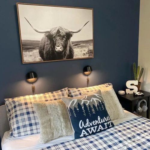 Photo of color Benjamin Moore HC-155 Newburyport Blue Photo of color Benjamin Moore HC-155 Newburyport Blue