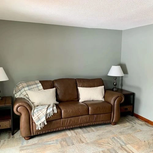 Photo of color Benjamin Moore 2137-50 Sea Haze