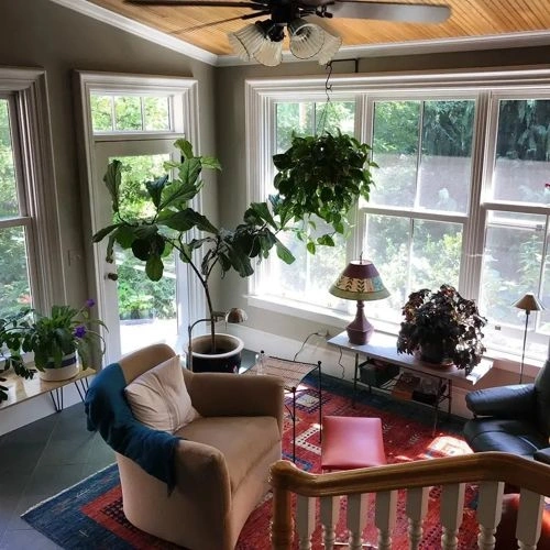 Photo of color Benjamin Moore 1530 Senora Gray