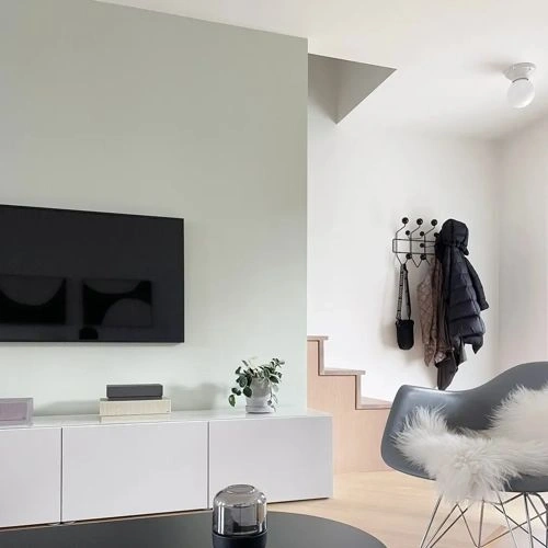 Photo of color Benjamin Moore 471 Tea Light