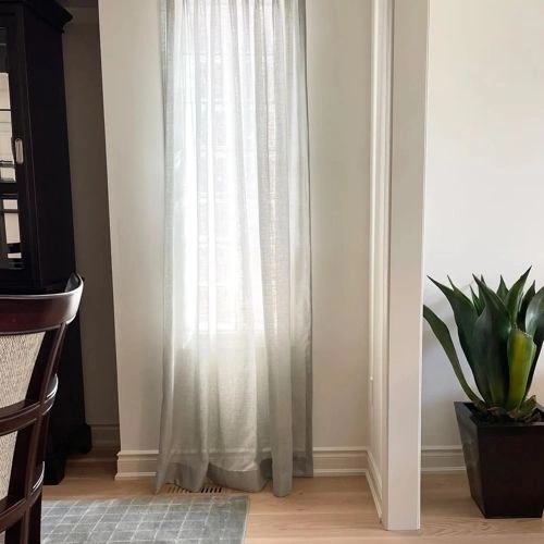 Photo of color Benjamin Moore AF-35 Vapor