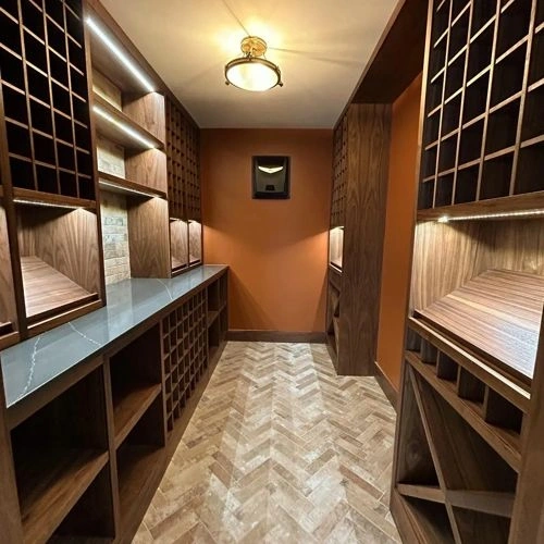 Photo of color Benjamin Moore AF-235 Warmed Cognac