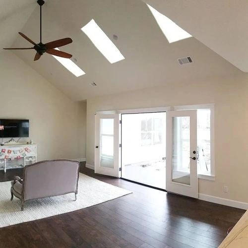 Photo of color Sherwin Williams SW 7571 Casa Blanca