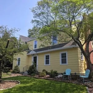 Photo of color Sherwin Williams SW 2865 Classical Yellow