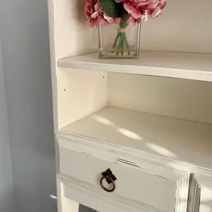 Photo of color Sherwin Williams SW 6378 Crisp Linen